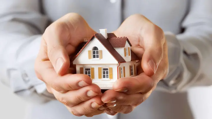 Home Loan | होम लोन लेने जा रहे हैं? तो इन ज़रूरी बातों को जानना आपके लिए बेहद फायदेमंद होगा!